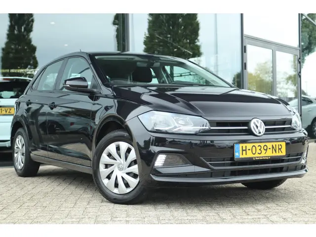 Volkswagen Polo 1.0 TSI COMFORTLINE 2017 Benzine 8