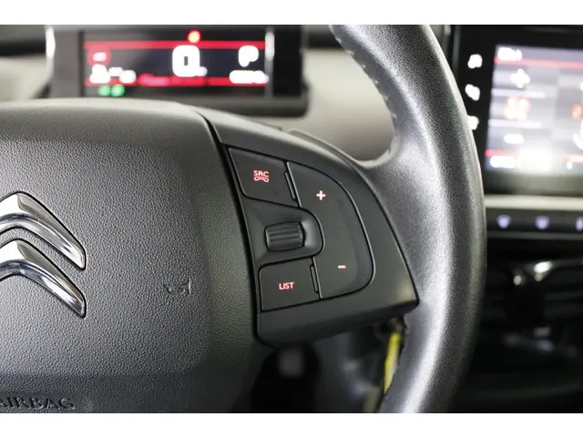 Citroën C4 Cactus 1.2 PureTech Business 2018 Benzine 15