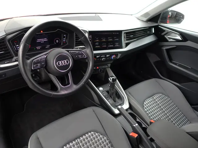 Audi A1 Citycarver 30 TFSI S Line Aut- 2020 Benzine 2