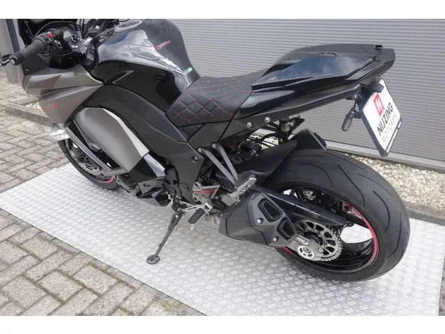 Kawasaki Z1000 SX ABS 2014 Benzine 16