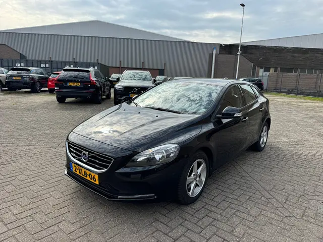 Volvo V40 1.6 T2 2014 Benzine 17