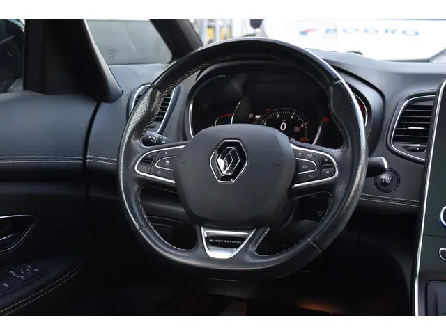 Renault Scénic TCe 140 EDC Black Edition 2019 Benzine 18