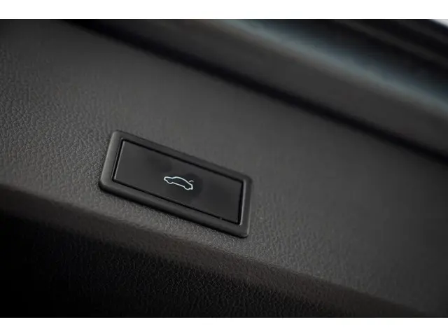 SEAT Ateca 1.5 TSI FR Business Intense 2019 Benzine 33