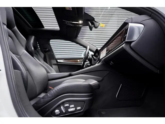 Porsche Panamera Sport Turismo 2.9 4S 2018 Benzine 15