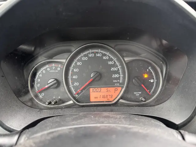 Toyota Yaris 1.3 VVT-i Aspiration 2015 Benzine 5