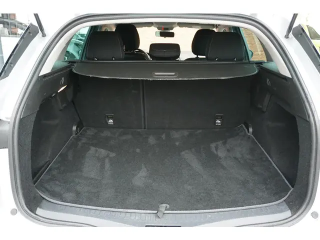 Renault Mégane Estate 1.3 TCe Limited 2020 Benzine 13