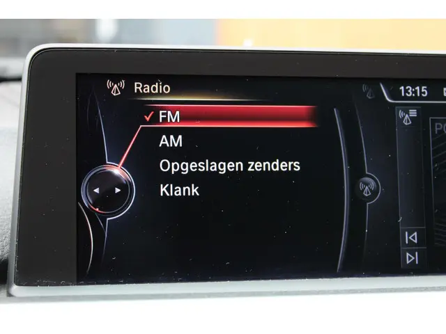 BMW 3 Serie 316i M-Sport | Xenon | Navi prof. 2015 Benzine 22