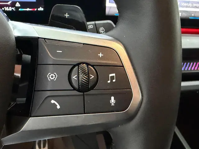 BMW 1 Serie 120 M Sport Design Edition 2024 Benzine 20