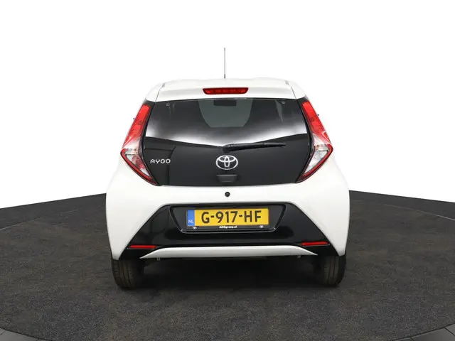 Toyota Aygo 1.0 VVT-i x-cite 2019 Benzine 44