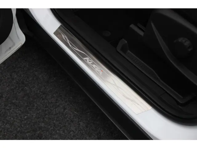 Ford Kuga 1.5 Titanium 2016 Benzine 29