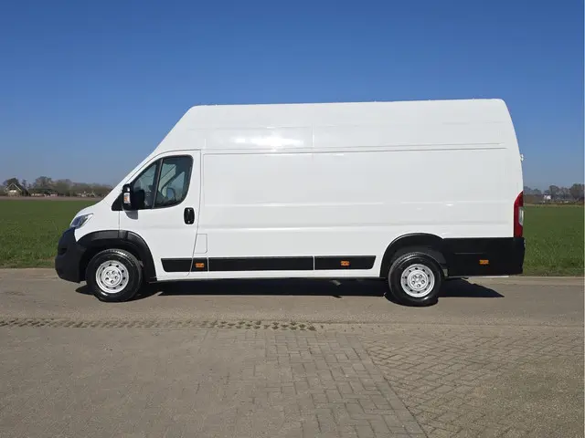 Peugeot Boxer 435 2.2 BlueHDi L4H3 2021 Diesel 2