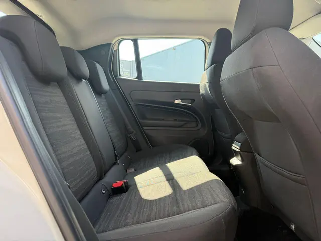 Jeep Avenger Longitude 54 kWh Aut. 2024 Elektrisch 12