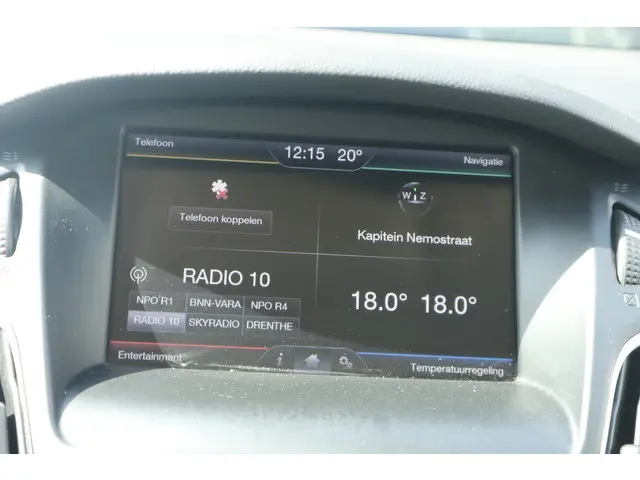 Ford Focus Wagon 1.0 First Edition 2015 Benzine 25