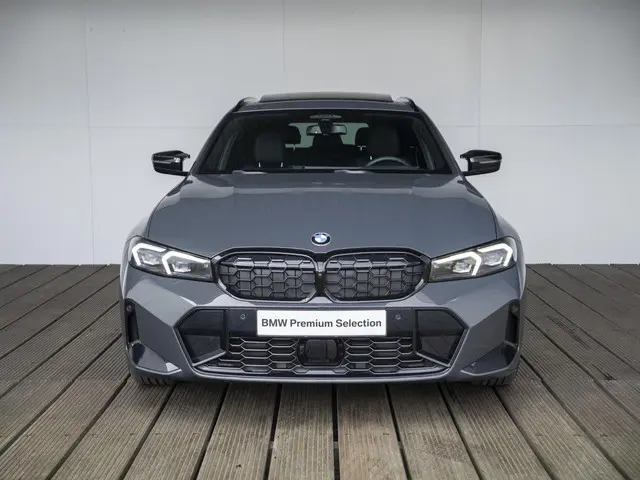BMW 3 Serie Touring M340i xDrive 2024 Benzine 3
