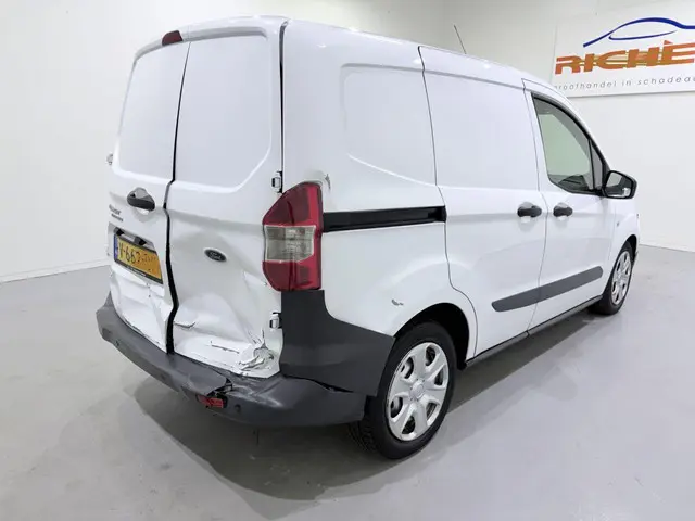 Ford Transit Courier Van 1.5 TDCI Airco NAP 2016 Diesel 6