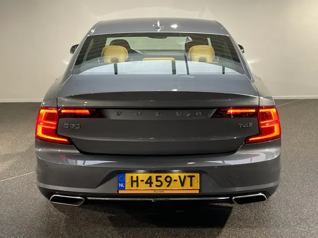 Volvo S90 2.0 T4 Inscription 2020 Benzine 16