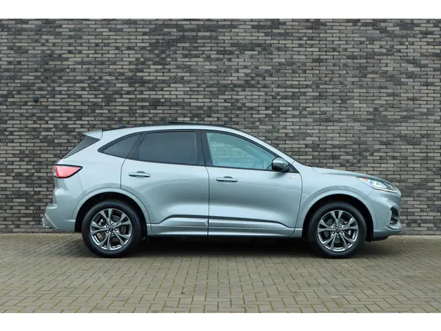 Ford Kuga 2.5 PHEV ST-Line X 2023 Hybride Benzine 21