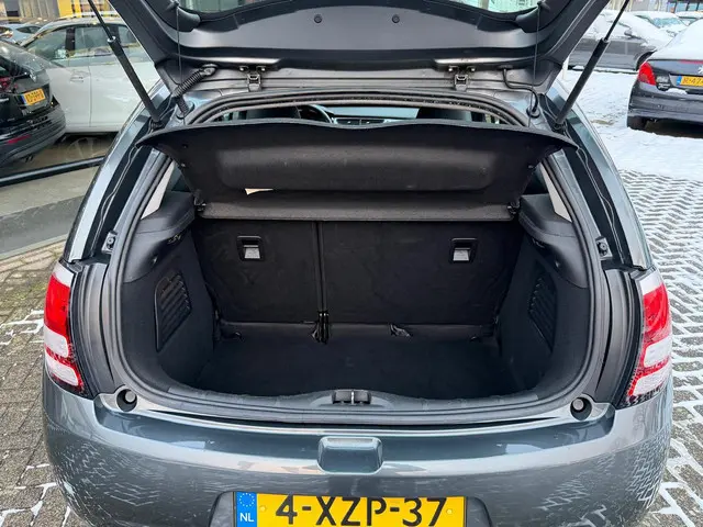 Citroën C3 1.2 PureTech 82 Collection 2014 Benzine 11