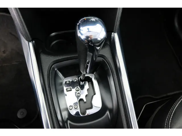 Peugeot 2008 1.6 VTi Allure 2014 Benzine 13
