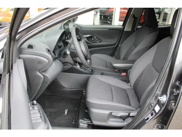 Toyota Yaris 1.5 Hybrid 2025 Hybride Benzine 35