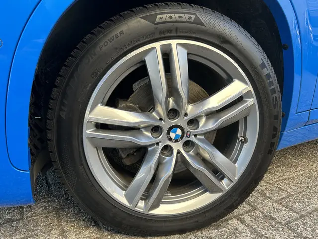 BMW X1 sDrive18i High Executive Edition 2020 Benzine 24