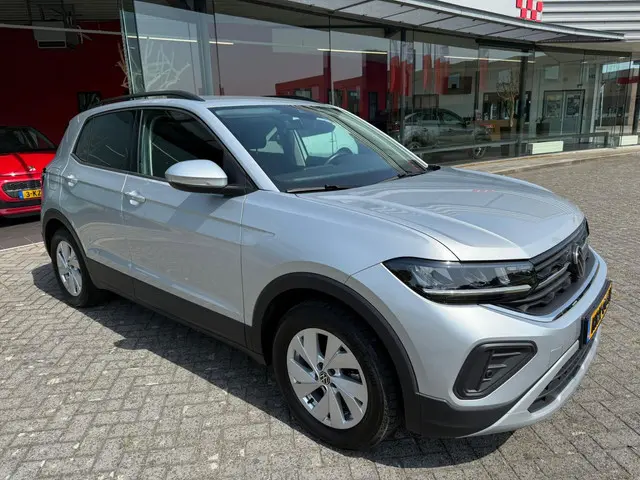 Volkswagen T-Cross 2