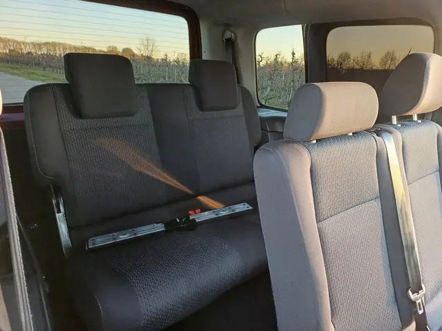 Volkswagen Caddy Maxi 1.0 TSI Comfortline 2016 Benzine 27