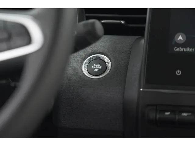 Renault Clio TCe 90 GPF Evolution 2024 Benzine 40