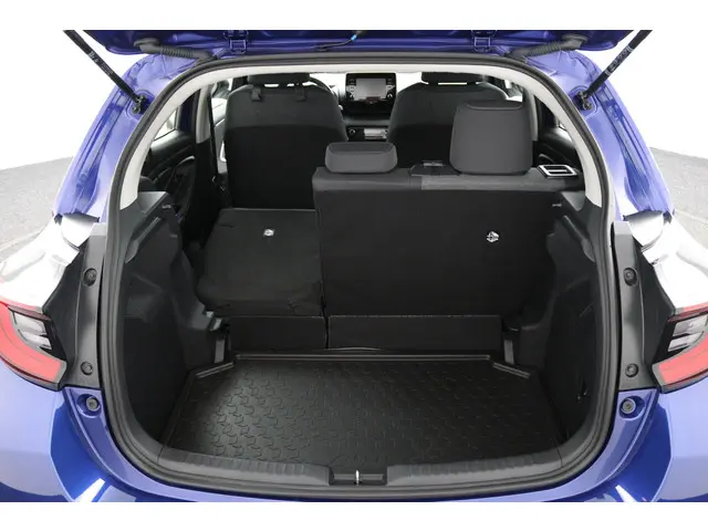 Toyota Yaris 1.5 Hybrid Dynamic 2022 Hybride Benzine 24