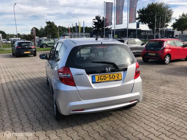 Honda Jazz 1.2 AIRCO ELL PAK ..150004.KM 2013 Benzine 7