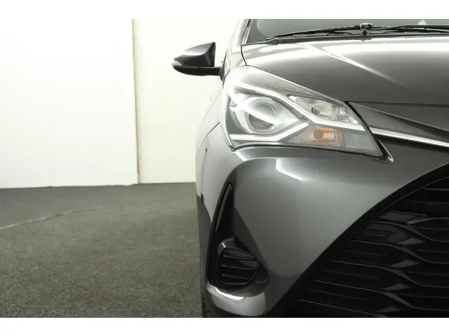 Toyota Yaris 1.5 Hybrid Active 2020 Hybride Benzine 34