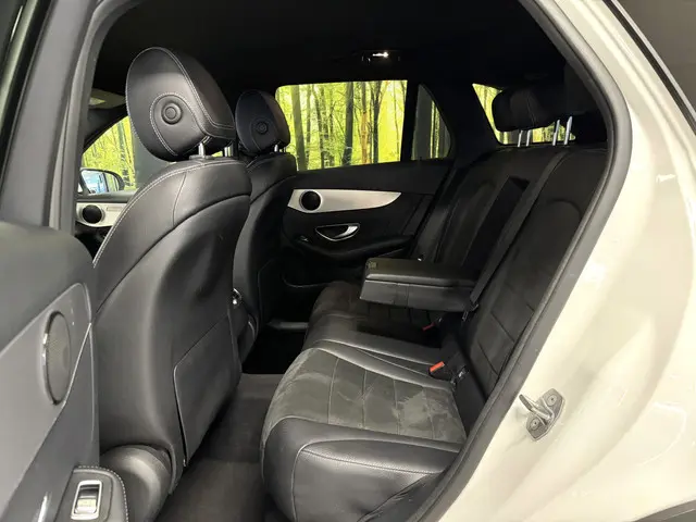 Mercedes-Benz GLC 250 4MATIC Prestige 2016 Benzine 35