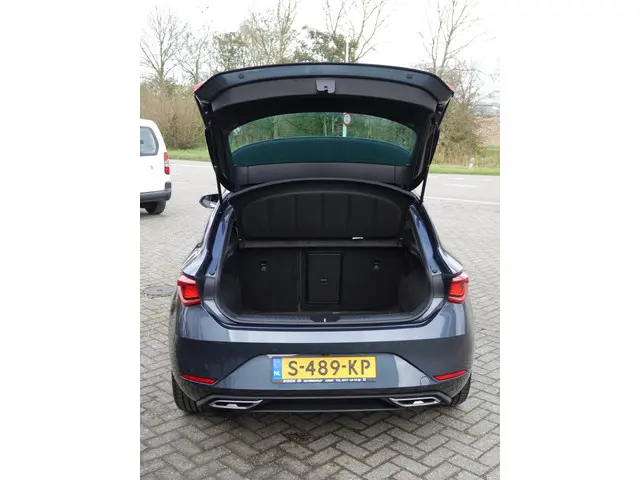 SEAT Leon 1.5 eTSI FR 150PK 2023 Hybride Benzine 9