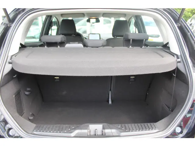 Ford Fiesta 1.1 Trend//Navi//Airco//5drs//37.327km!! 2019 Benzine 8