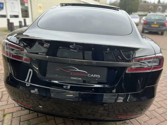 Tesla Model S 75D Auto pilot 2018 Elektrisch 6