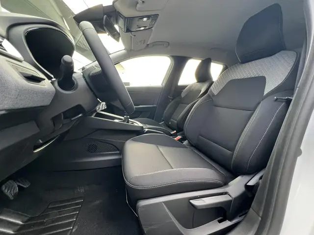 Mitsubishi Colt 1.0T MT Intense 2025 Benzine 6