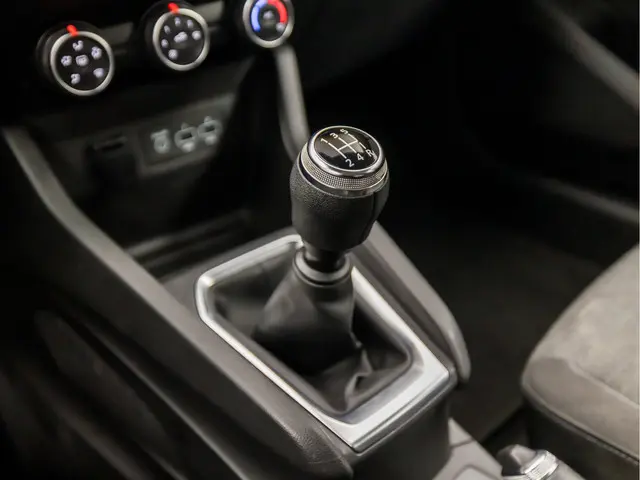 Renault Clio 1.0 TCe Sport 2019 Benzine 12