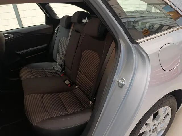 Kia Ceed Sportswagon 1.0 T-GDi DynamicLine 2022 Benzine 8