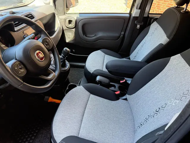 Fiat Panda 1.2 Lounge 2018 Benzine 11