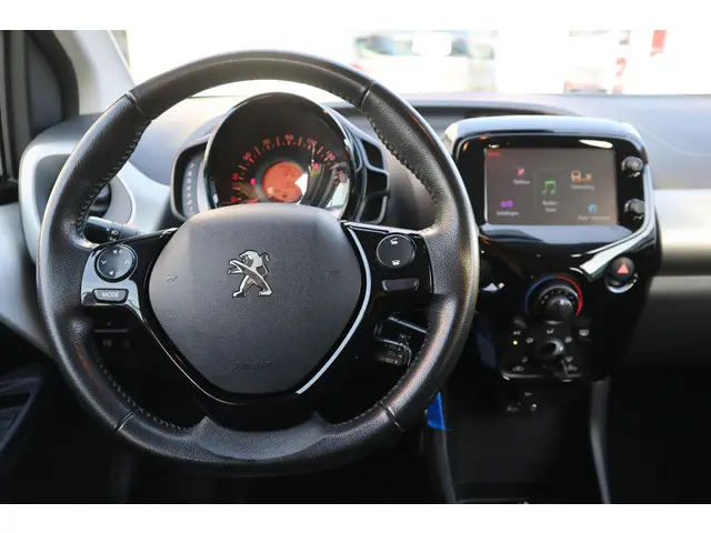 Peugeot 108 1.0 e-VTi ALLURE 2016 Benzine 23