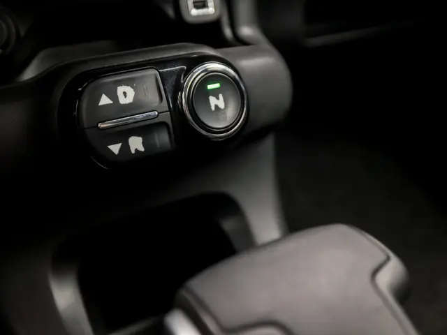 Citroën C4 Cactus 1.2 e-VTi Feel Sport 2015 Benzine 9
