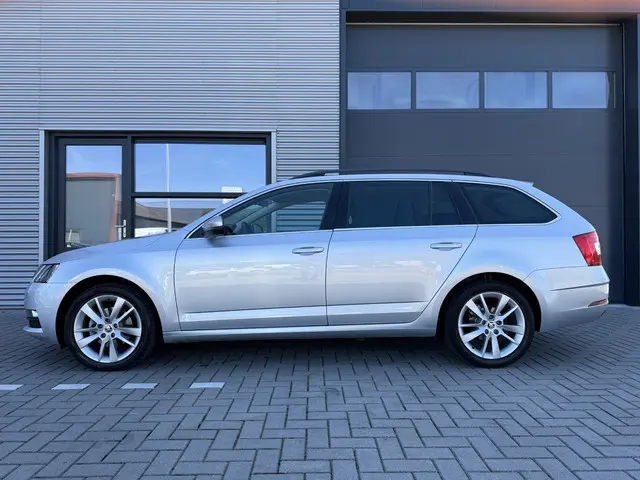 Škoda Octavia Combi 1.5 TSI Gr. BNS Edition 2020 Benzine 3