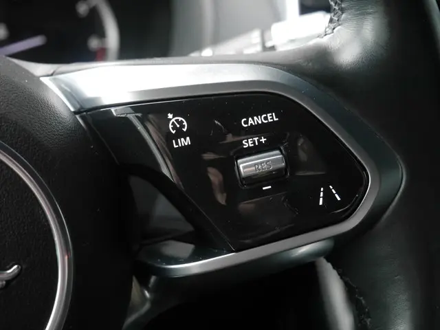 Jaguar XE 2.0 P250 SE 2020 Benzine 21