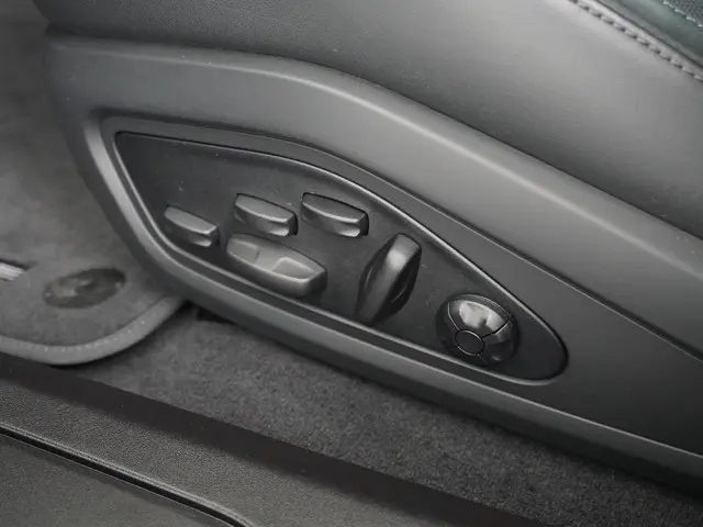 Porsche Taycan Performance 84 kWh 2023 Elektrisch 20