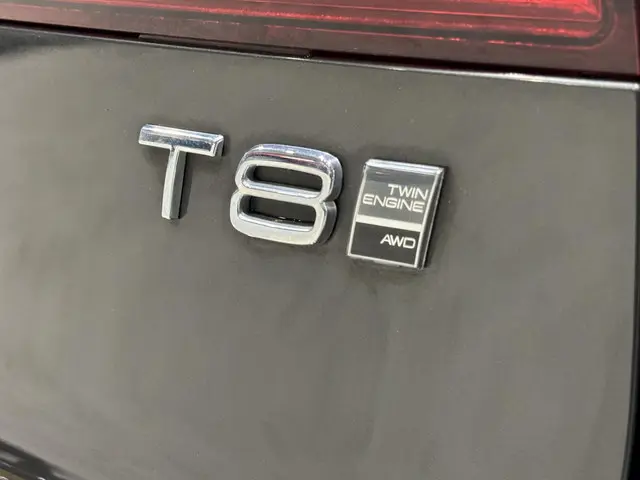 Volvo V90 2.0 T8 AWD Momentum Pro 2020 Hybride Benzine 25