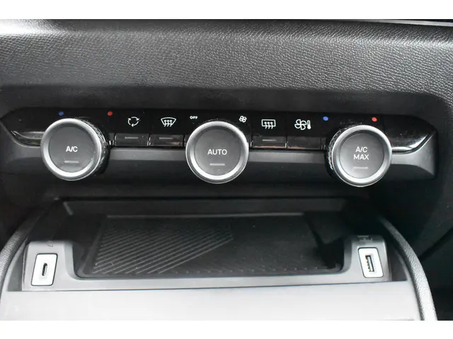 Citroën ë-C4 Feel Pack 50 kWh 2024 Elektrisch 16