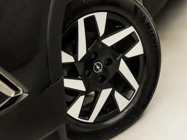 Opel Mokka 1.2 Elegance Sport 2021 Benzine 16