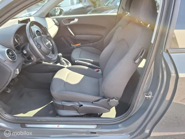 Audi A1 1.0 TFSI ADVANCE navi/s-line pakket 2018 Benzine 11
