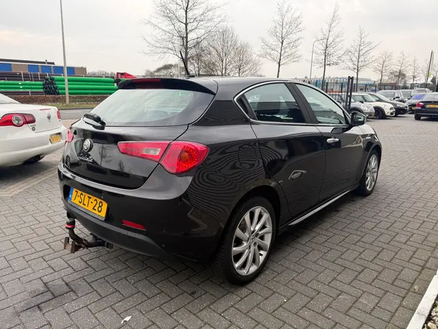 Alfa Romeo Giulietta 1.4 T Distinctive 2013 Benzine 4