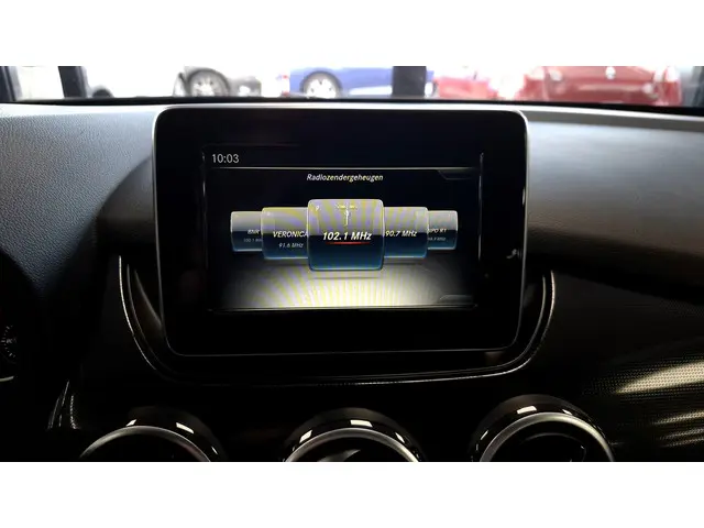 Mercedes-Benz B-Klasse 160 Automaat 2017 Benzine 10